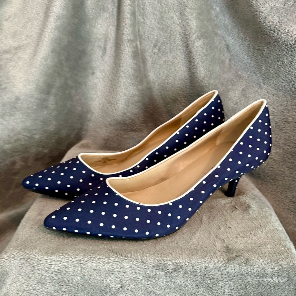 Isaac Mizrahi Blue and White Polka Dot Heels